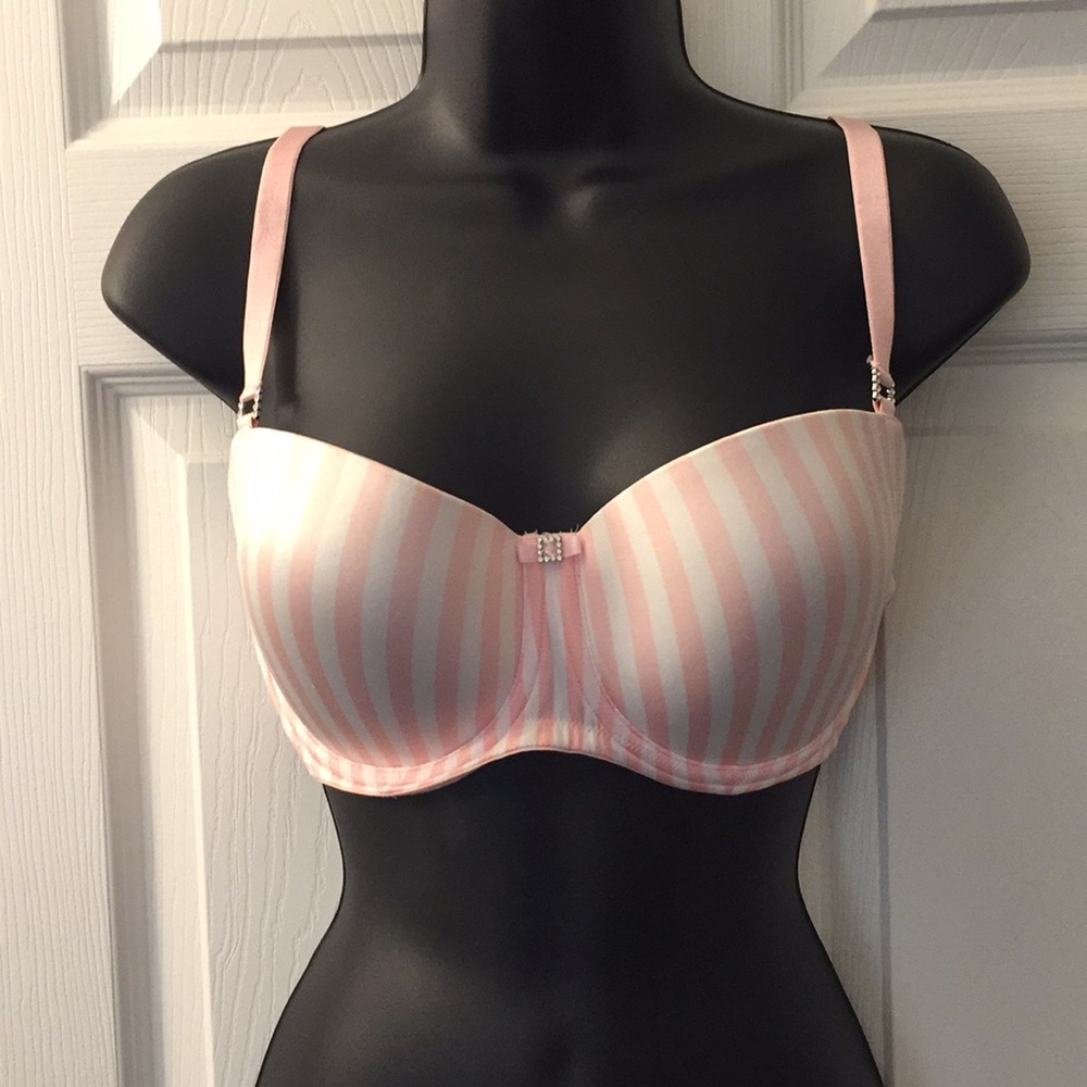 Victoria’s Secret Underwire Bra